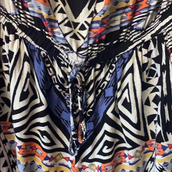 Patterned Strapless Romper - Picture 4 of 5